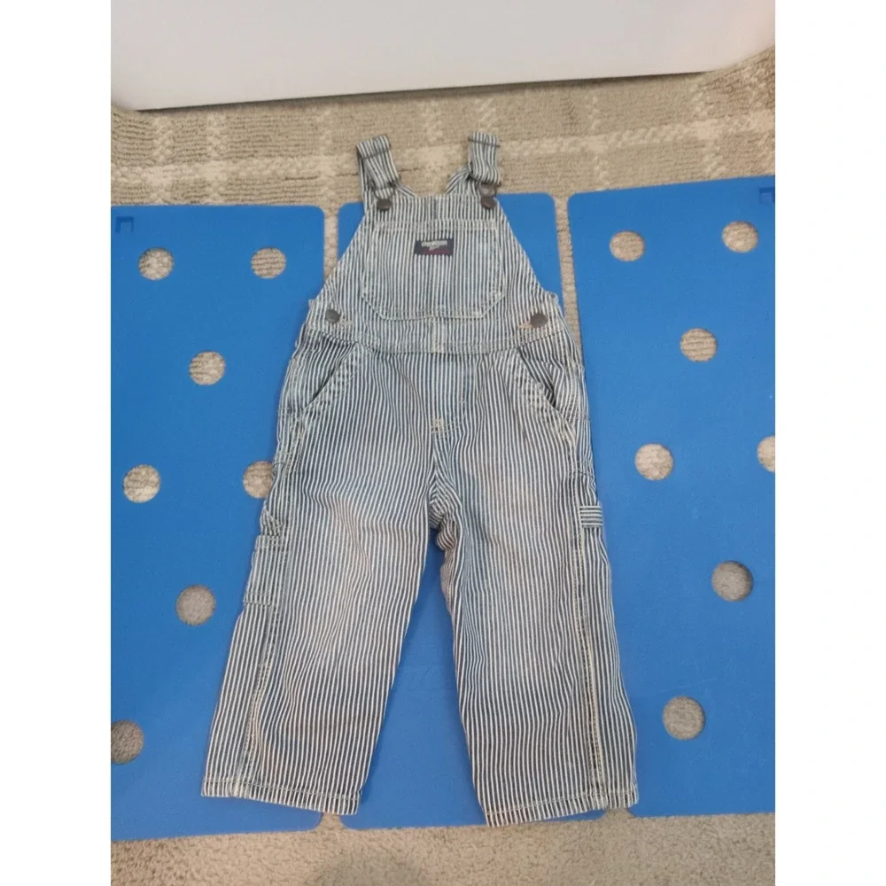 Osh Kosh B'Gosh Vestbak boy girl 18 Months Railroad Engineer Striped Bib Overall